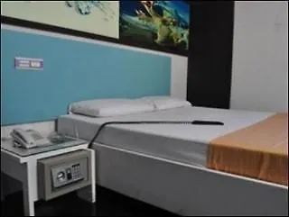 Hotel Dream World Las Piñas